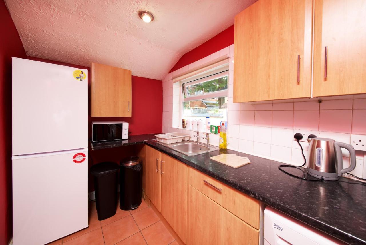 Crystal House 10Min To Manchester City Centre Ideal For Work And Leisure Exterior photo